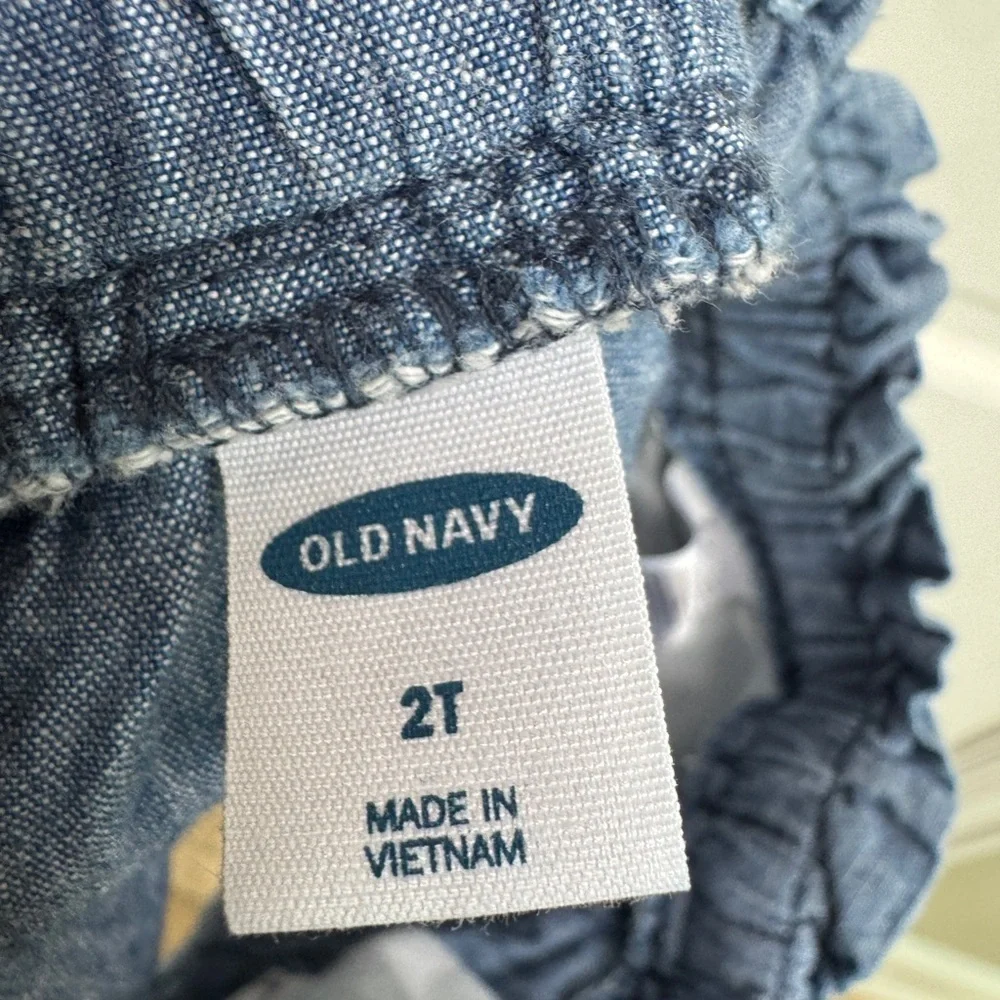 NWOT Old Navy 2T Girls Blue Denim Looking Soft Shorts